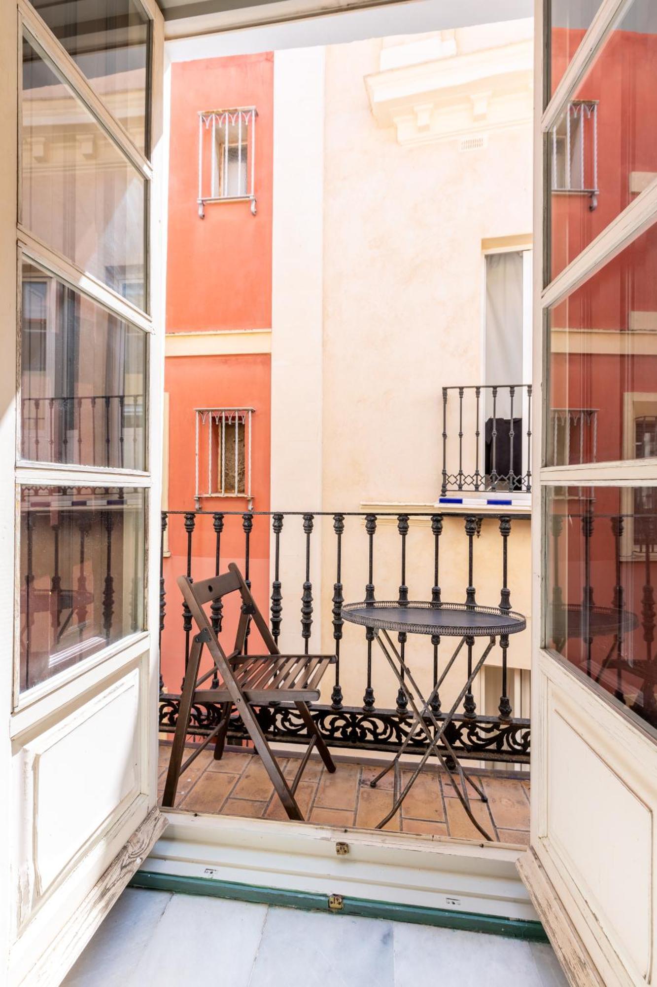 Apartment Cathedral Penthouse- Big Private Terrace- Parking *