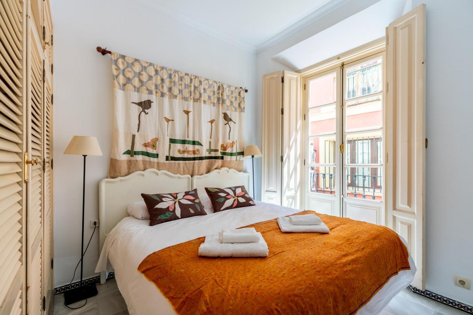 Cathedral Penthouse- Big Private Terrace- Parking * Seville