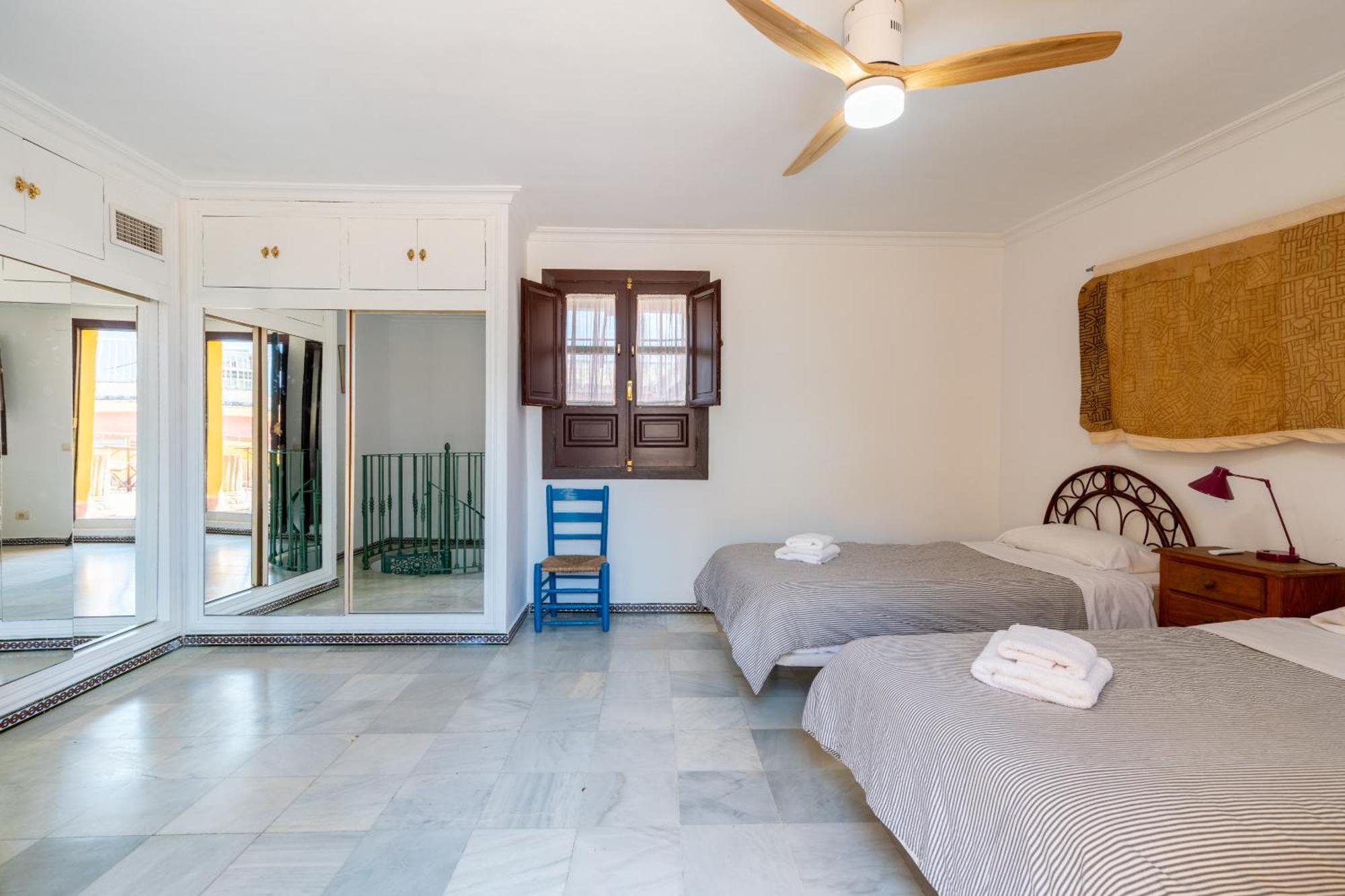 Cathedral Penthouse- Big Private Terrace- Parking *