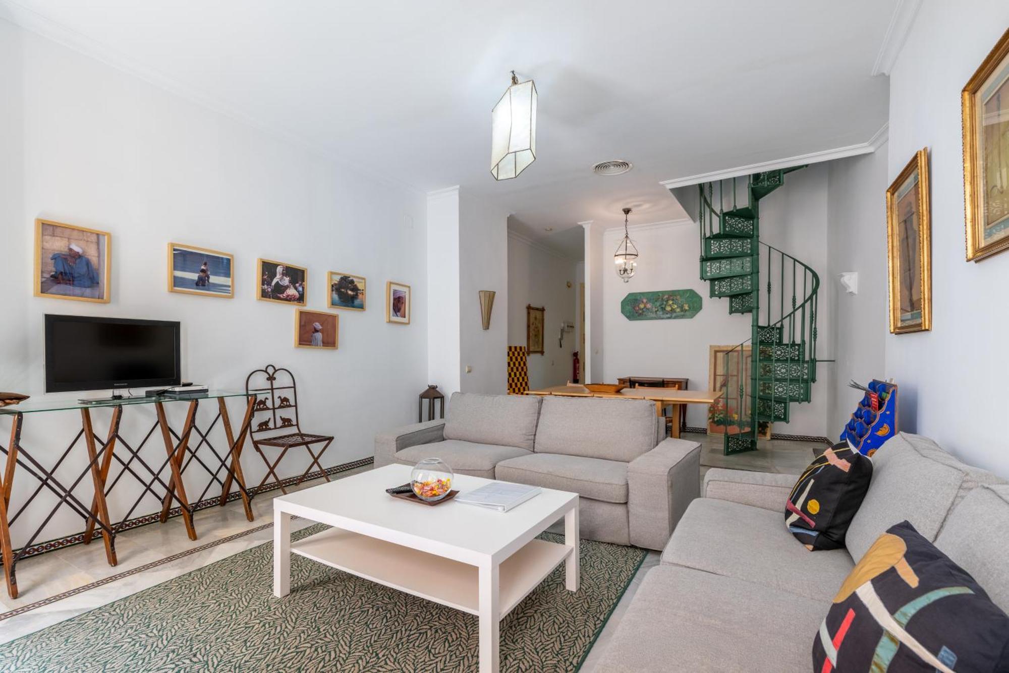 Cathedral Penthouse- Big Private Terrace- Parking Apartment Seville