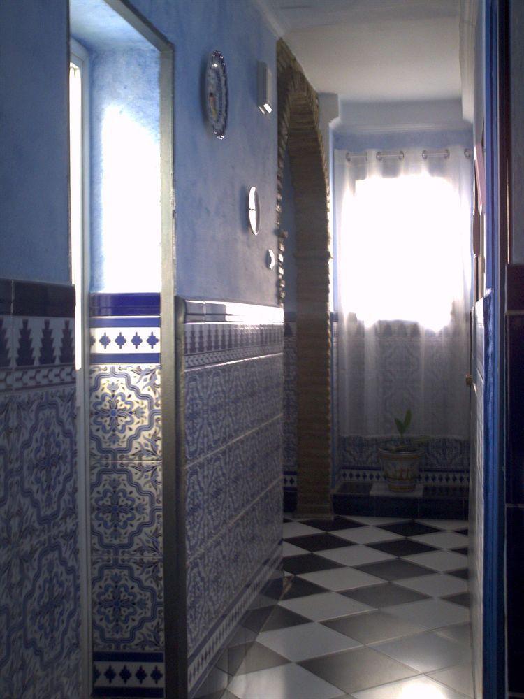 Lis * Sevilla