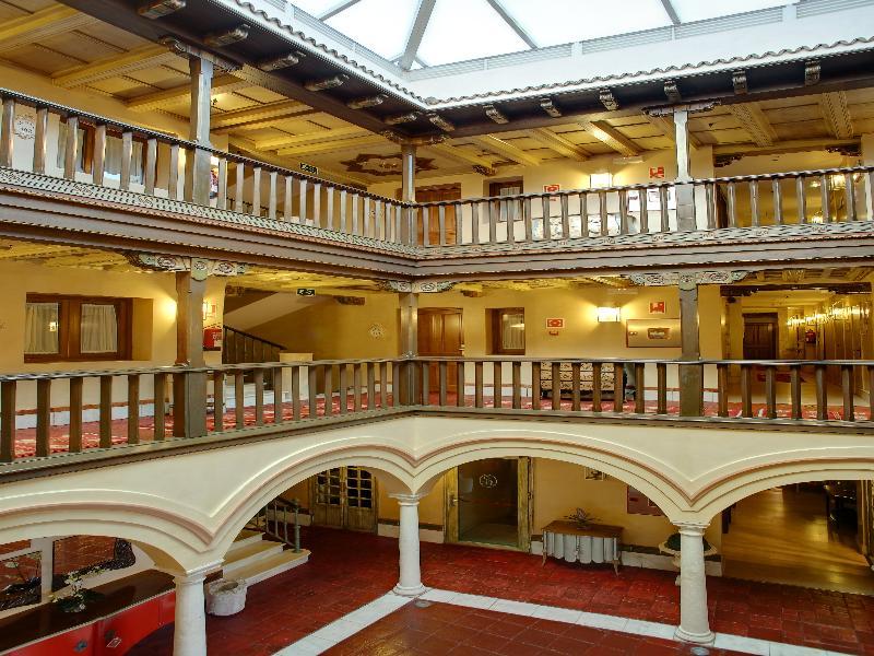 Sacristia De Santa Ana Hotel