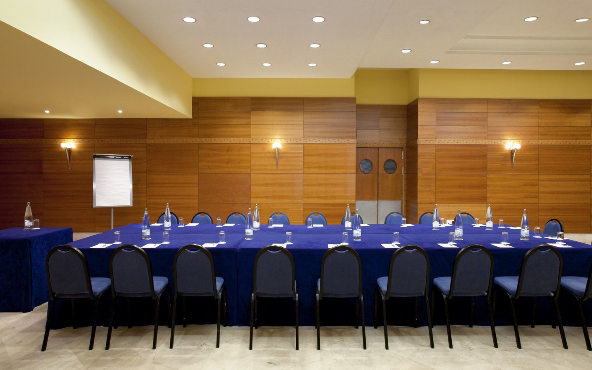 Occidental Viapol Hotel 4*