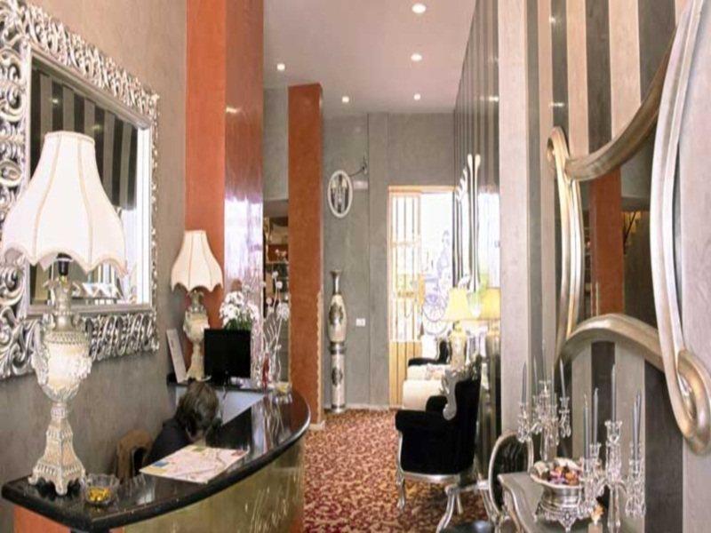 Palace Hotel 3*