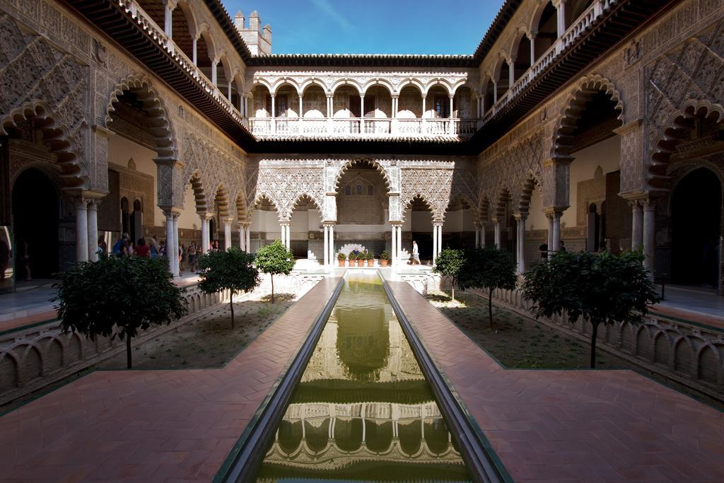 Alemanes Gradas Luxury Sevilla