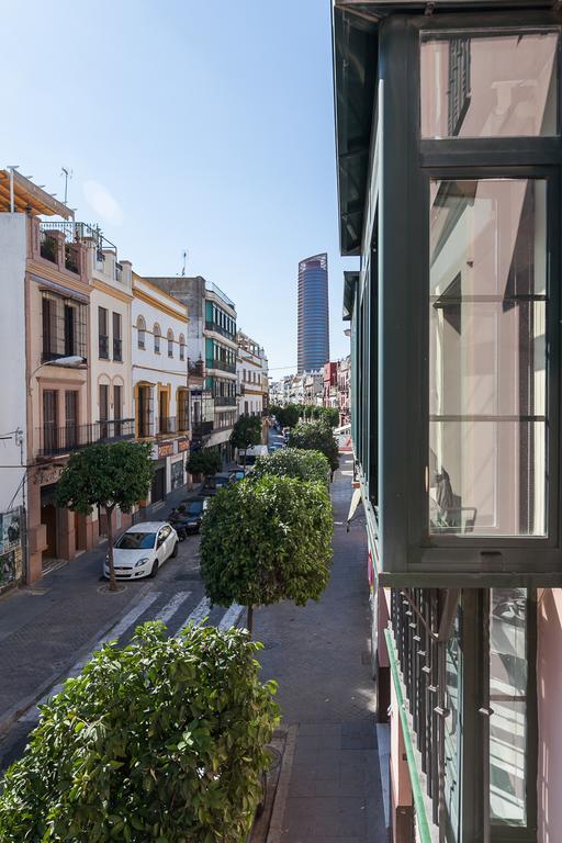 Sevillahome - Bonito Piso Junto Al Rio Seville