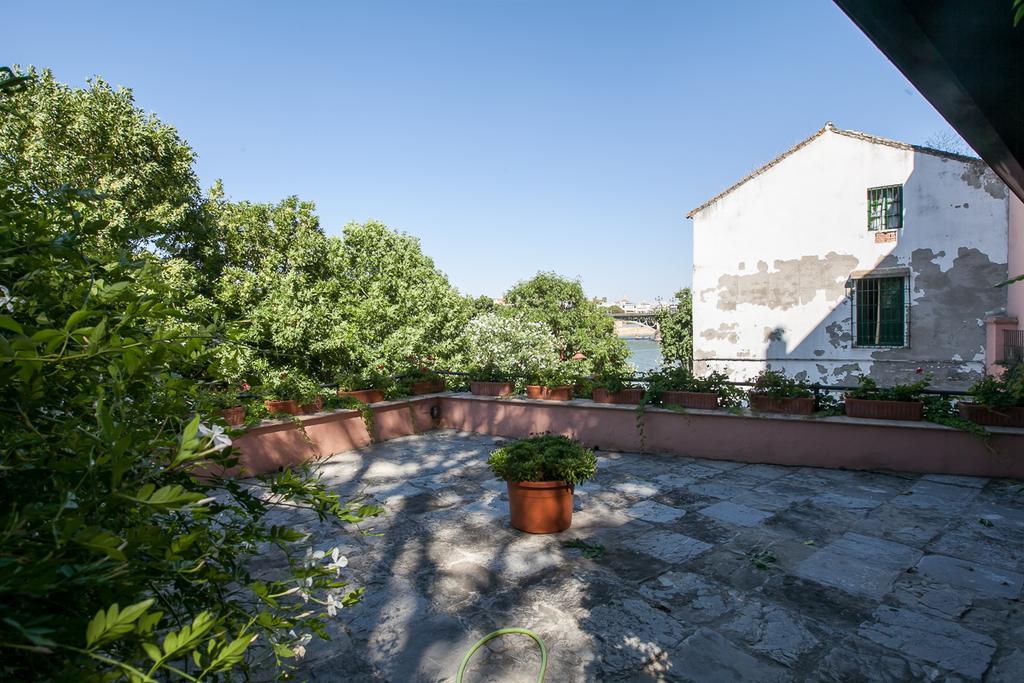 Apartment Sevillahome - Bonito Piso Junto Al Rio Seville