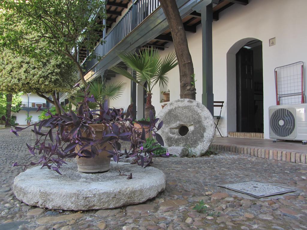 Monumento S.xvi Corralas Seville
