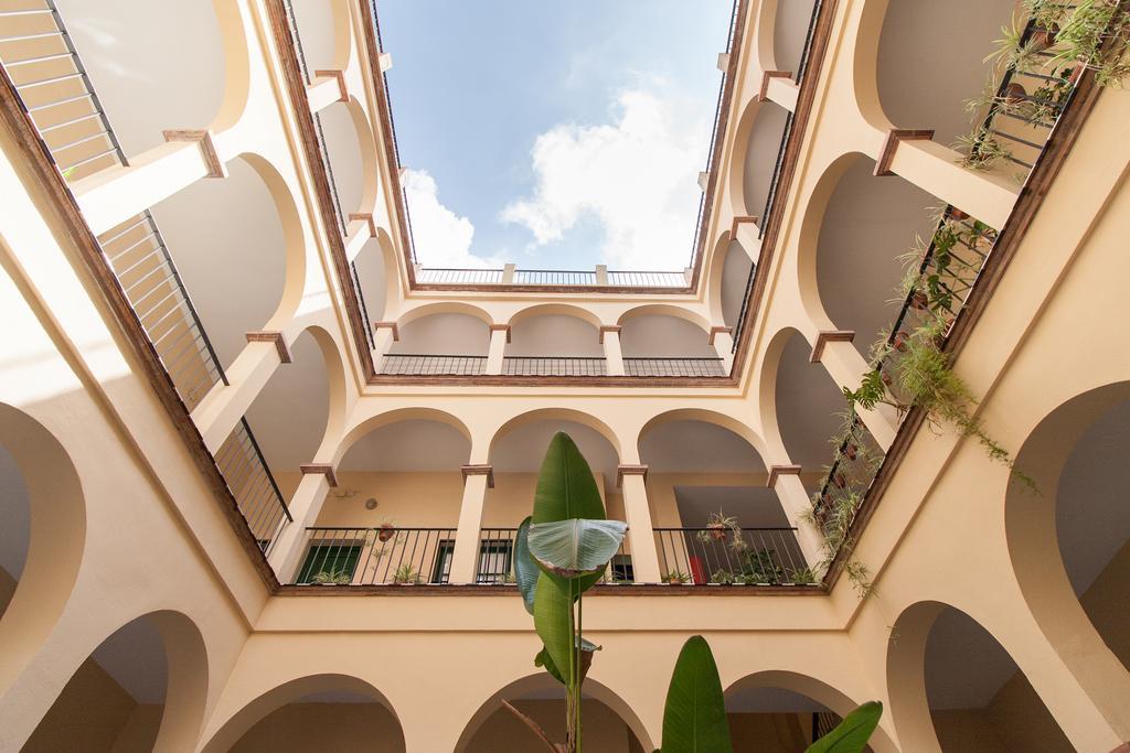 Cn Parking Incluido 2d En Zona Monumental Apartamento Sevilla