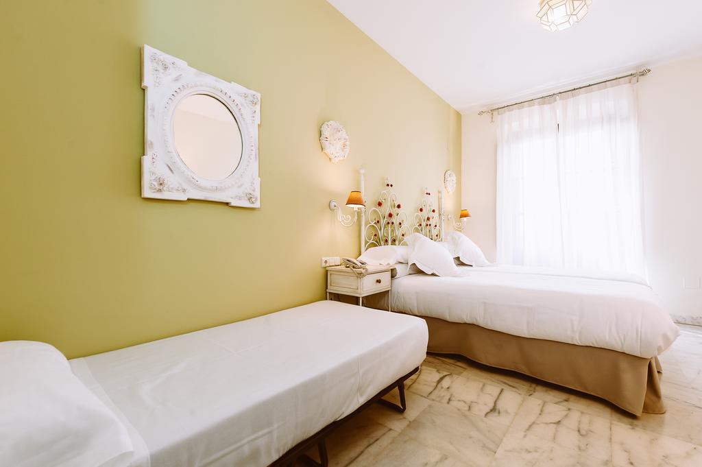 Basic Doña Manuela Hotel