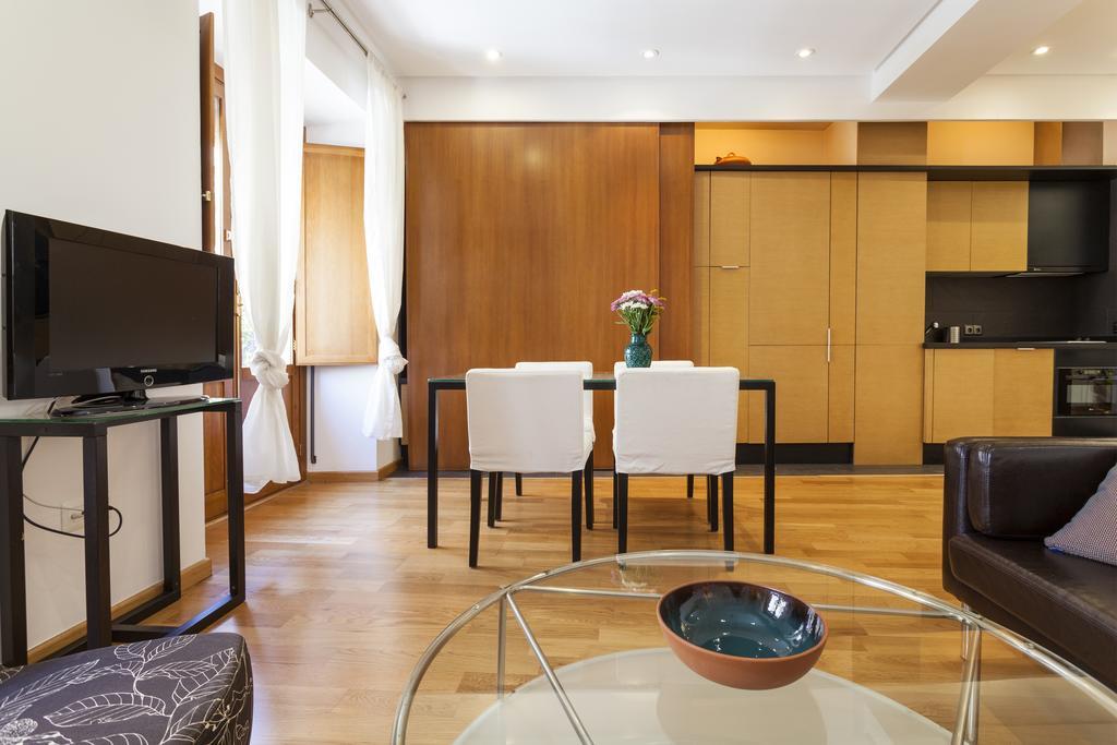Artist's Charming Design - Space Maison Apartamento Sevilla