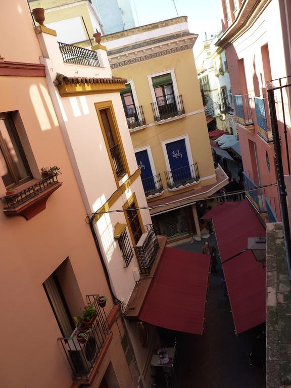 Almirante Bonifaz 3 Sevilla