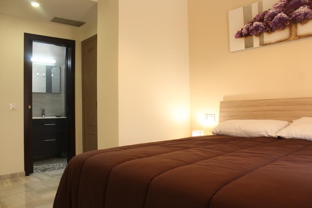 Triana Bridge Apartamento *