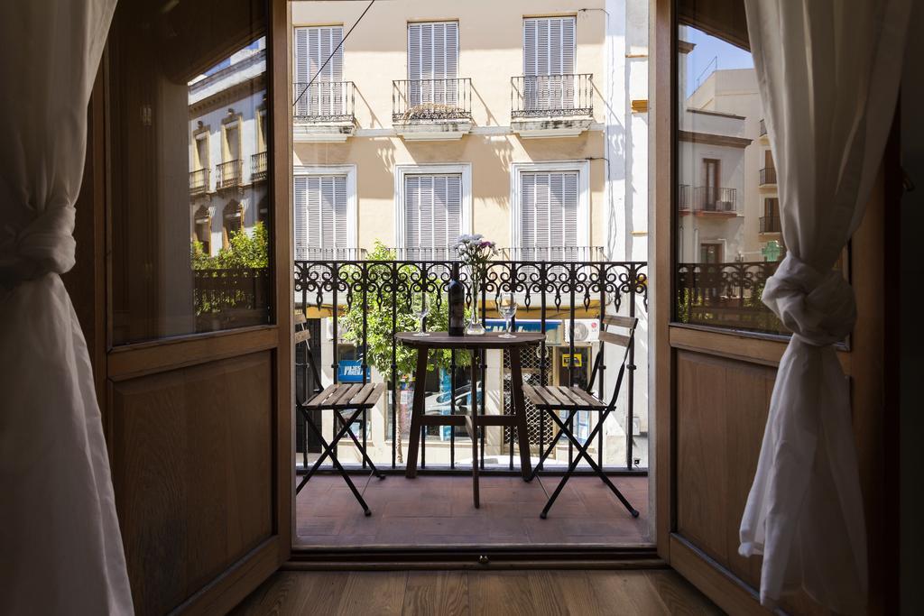 Artist's Charming Design - Space Maison Apartamento