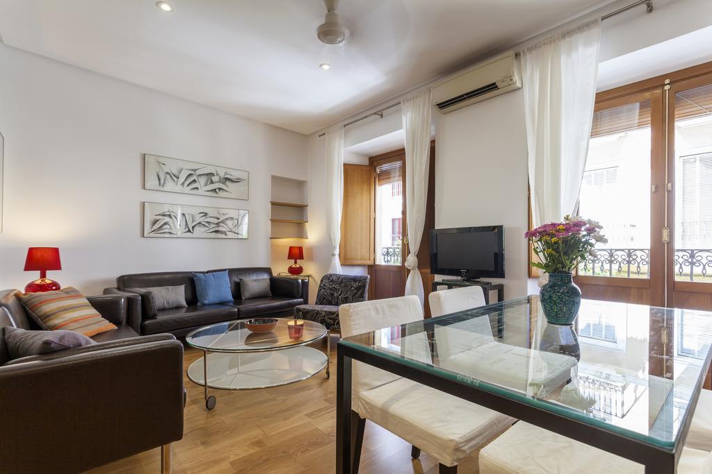 Artist's Charming Design - Space Maison Sevilla