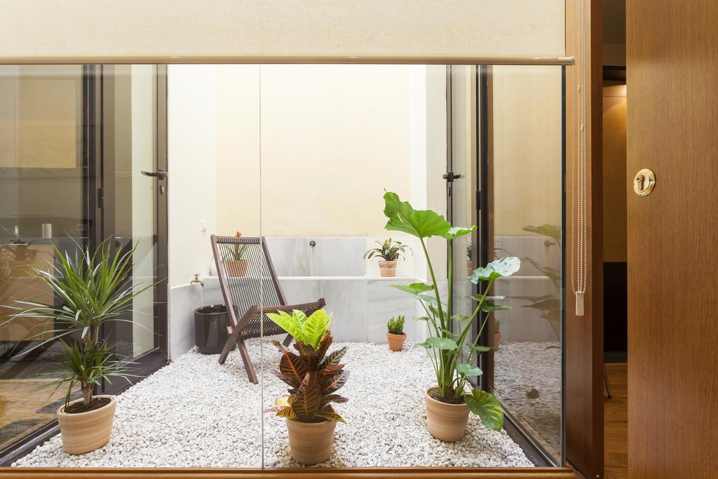 Artist's Charming Design - Space Maison Apartamento