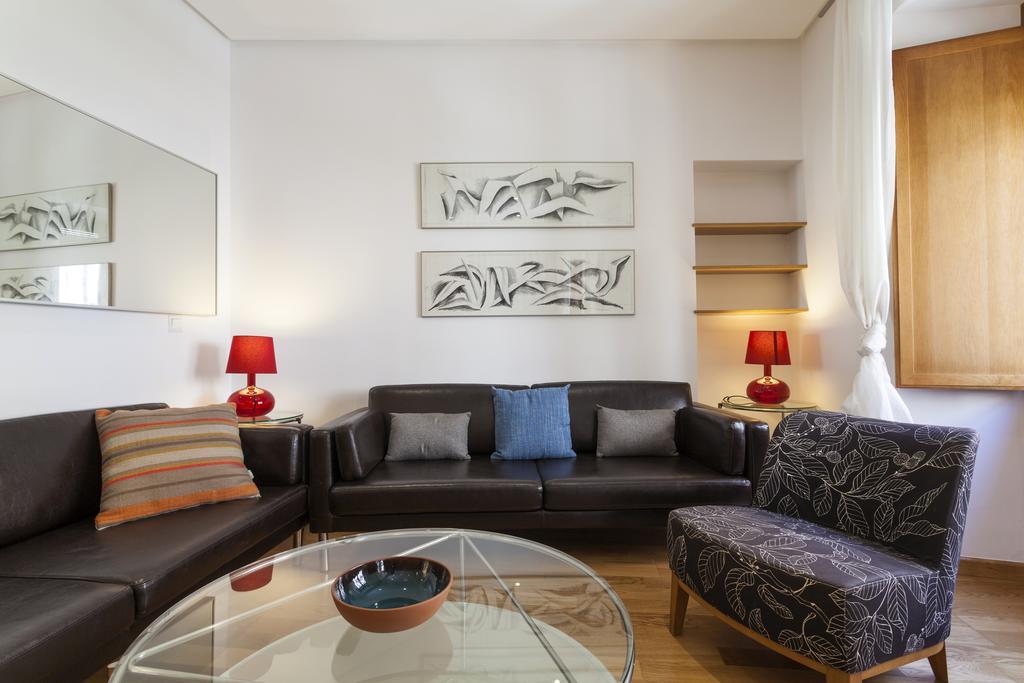 Artist's Charming Design - Space Maison *
