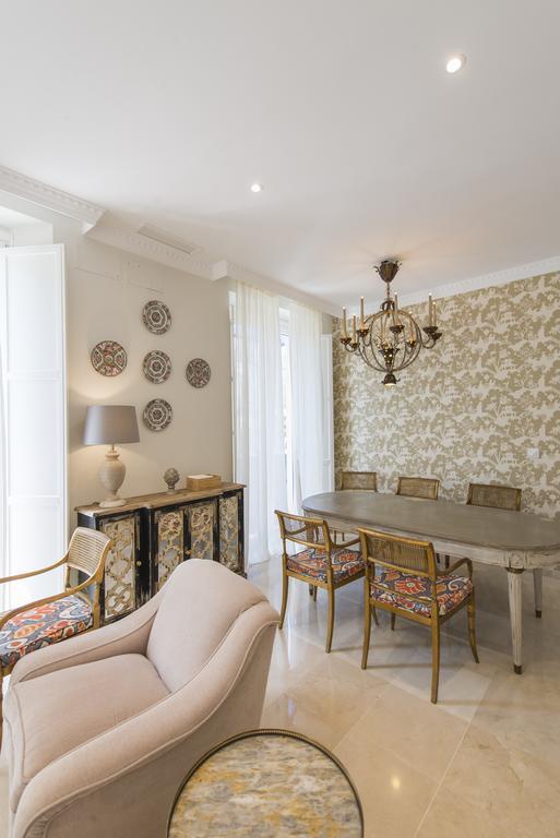 Living By Cathedral Apartamento