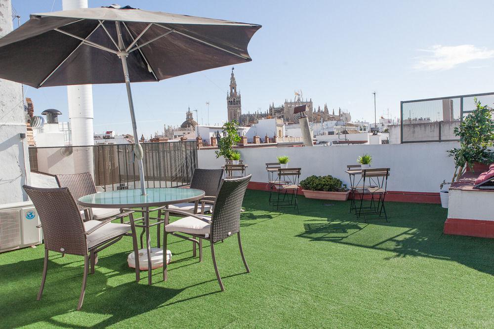 Terrazas De La Catedral Apartment Seville