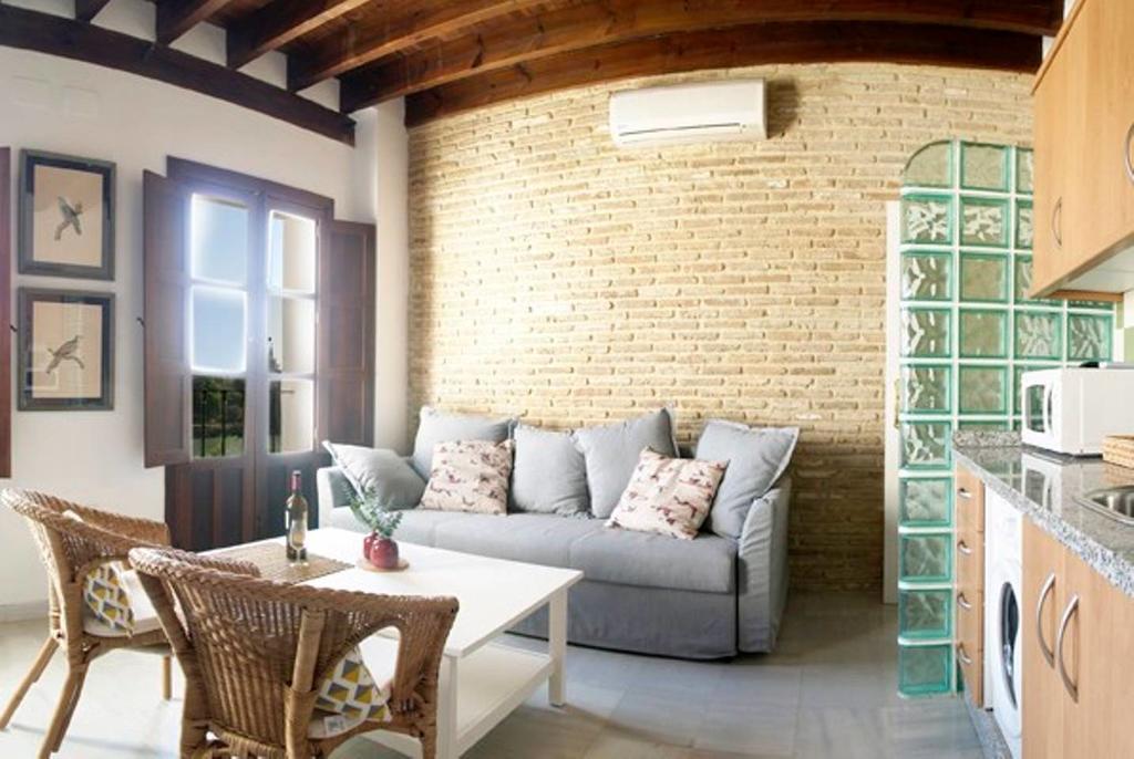 Magnifico ático En Pleno Barrio De Triana Apartamento *