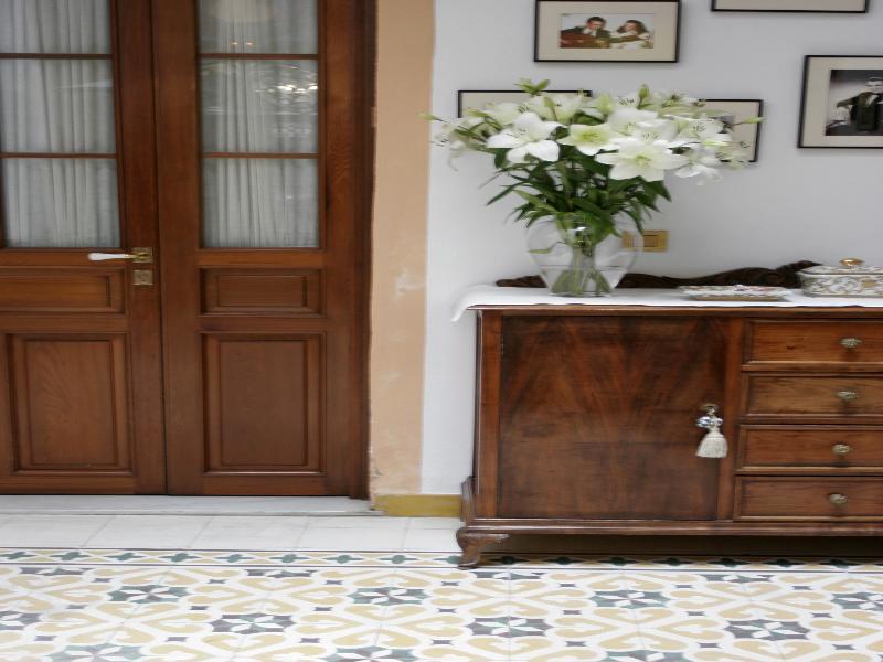 La Casa Del Maestro Boutique *