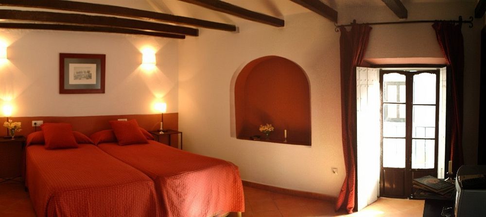 Hotel La Abadia De Giralda 2*