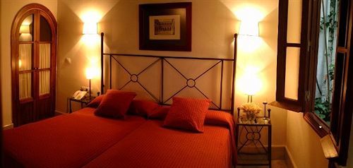 La Abadia De Giralda Hotel 2*