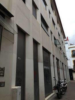 Hotel Epicentro Sevilla