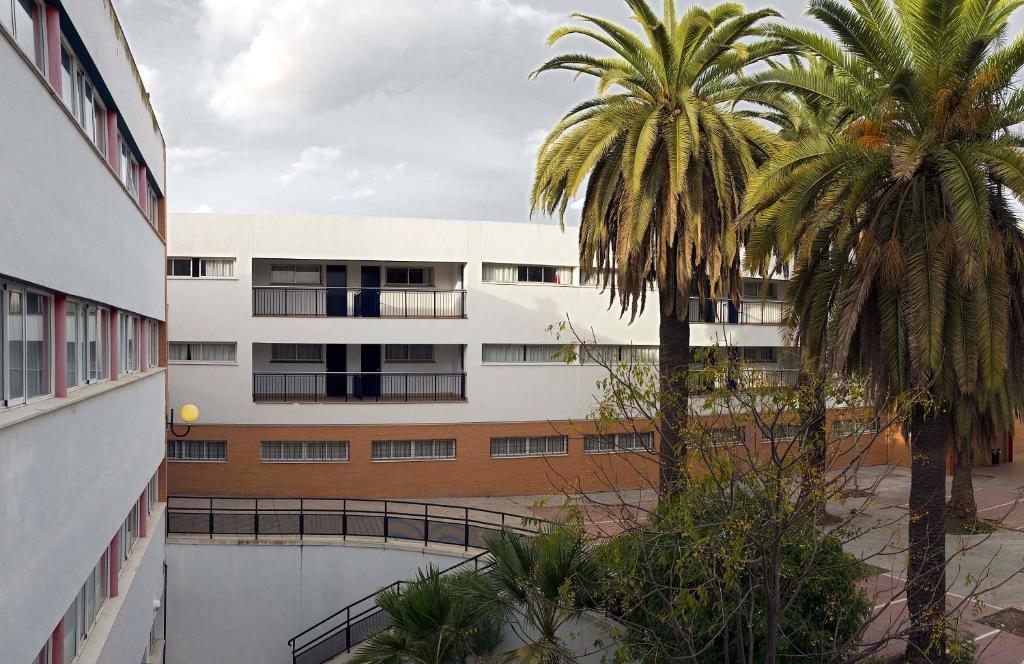 Hostal Inturjoven Sevilla