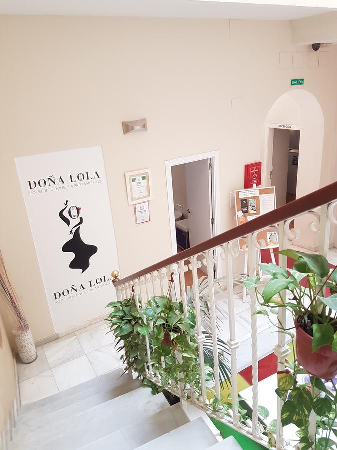 Y Dona Lola 2* Seville
