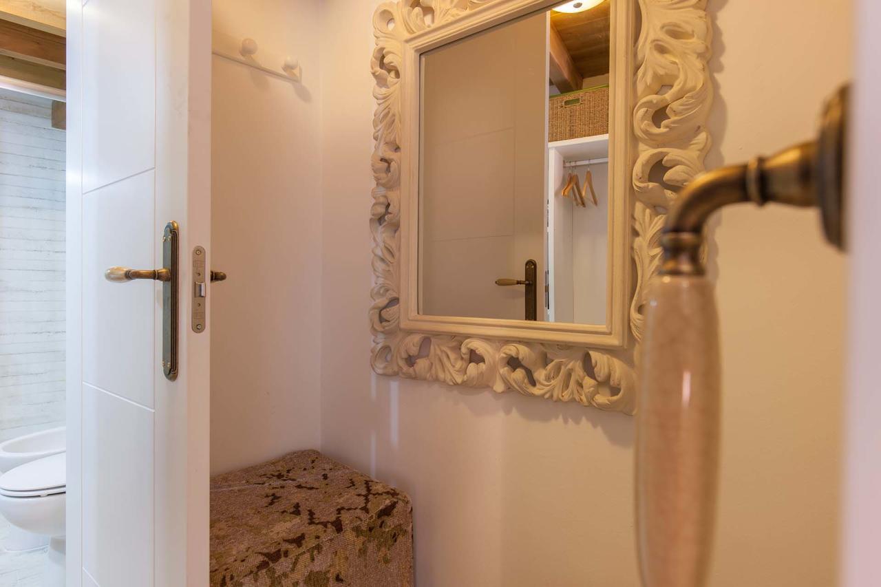 Loft / Duplex With Charming Historic Center. Wifi Apartment Seville