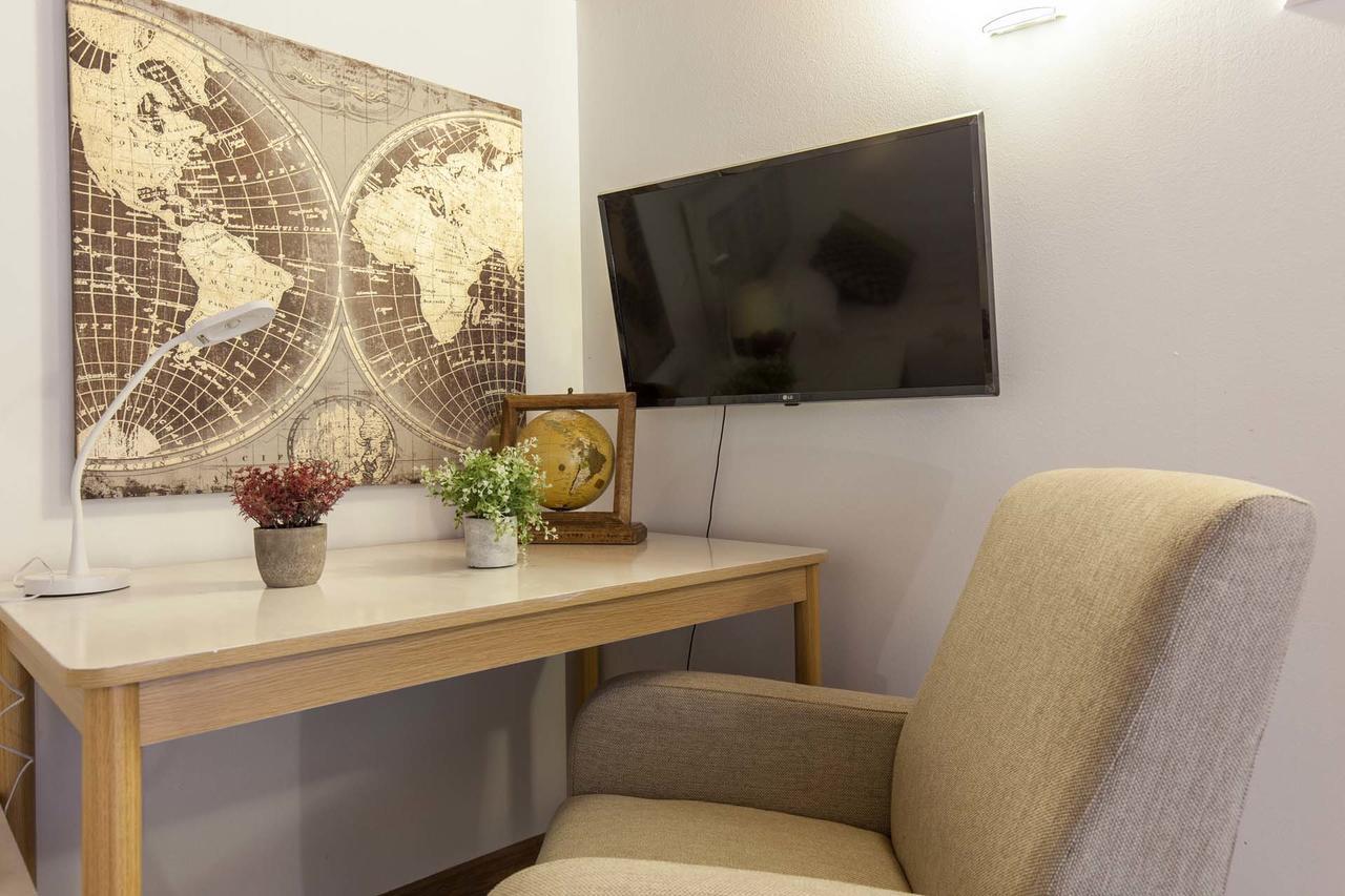 Loft / Duplex With Charming Historic Center. Wifi Apartment Seville