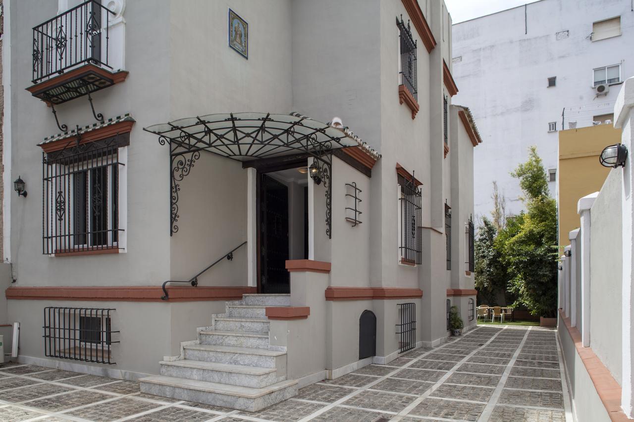 10 Bdr Chalet; Maria Luisa Park * Sevilla
