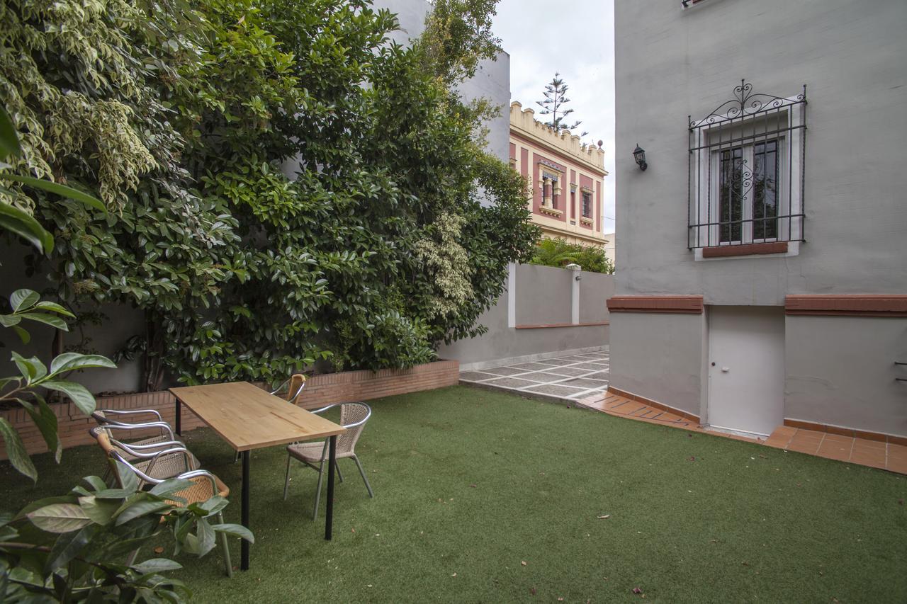 10 Bdr Chalet; Maria Luisa Park *