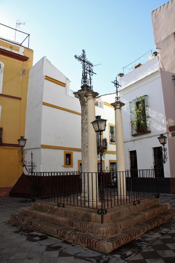 Patio De Cruces
