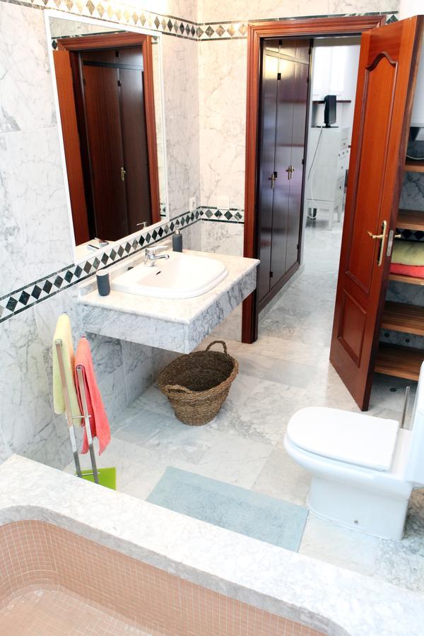 Duplex Karivu Gavídia