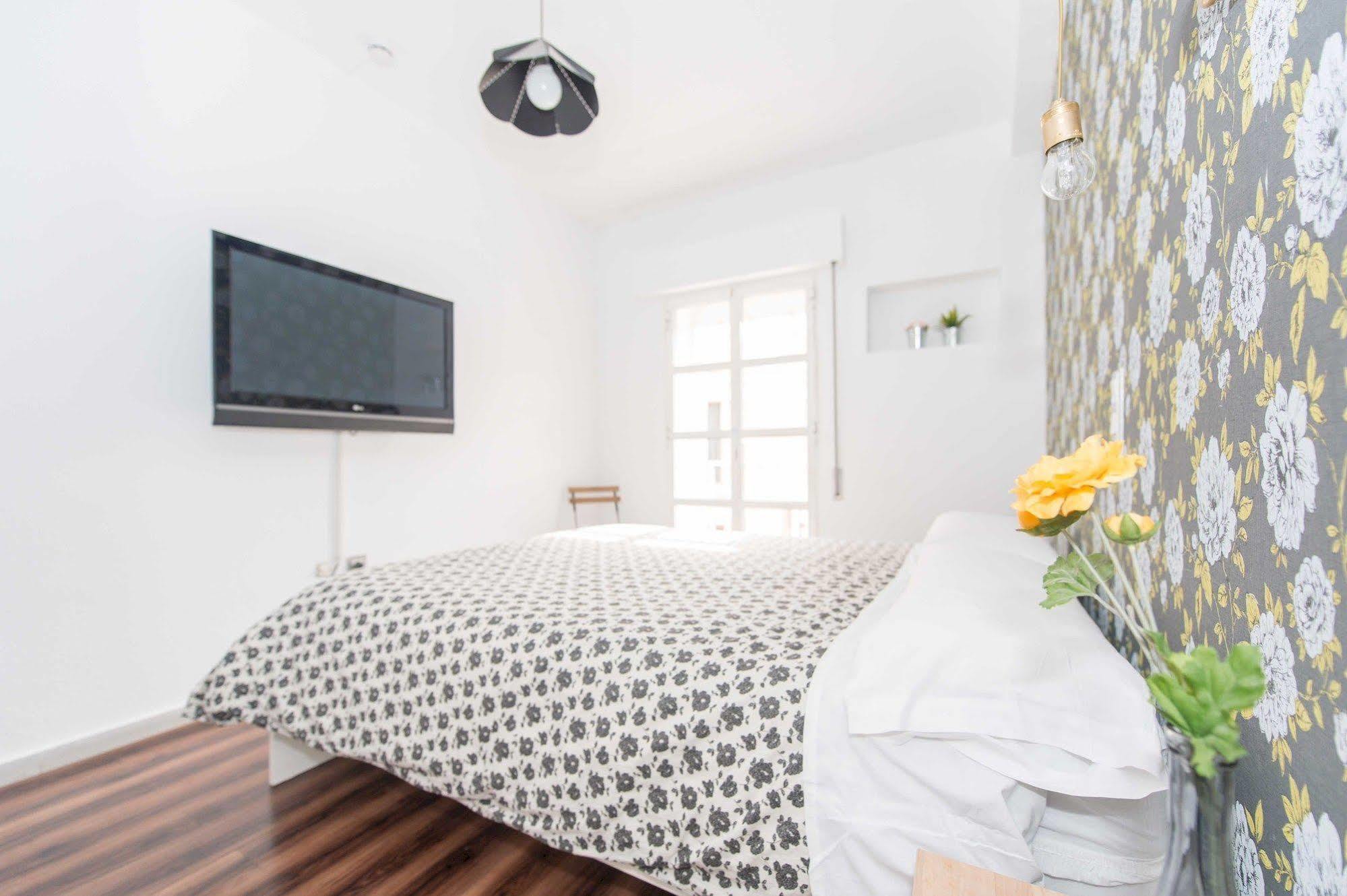 Boutike Guesthouse 2* Seville