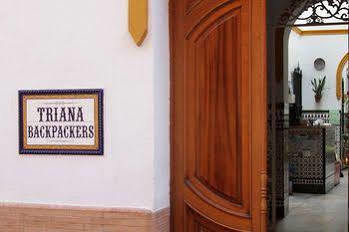Hostal Triana Backpackers *