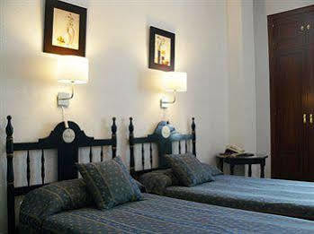 Hotel Dona Lina Hotel
