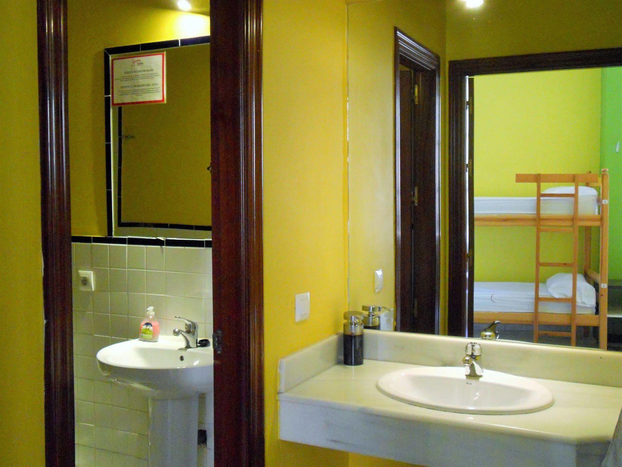 Hostal Samay *
