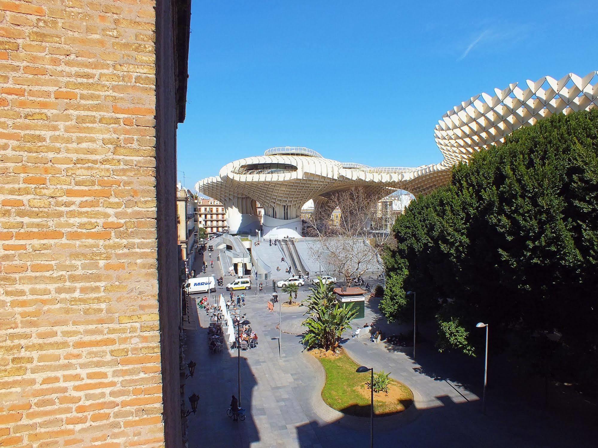 Joy Setas Coworking Hostal