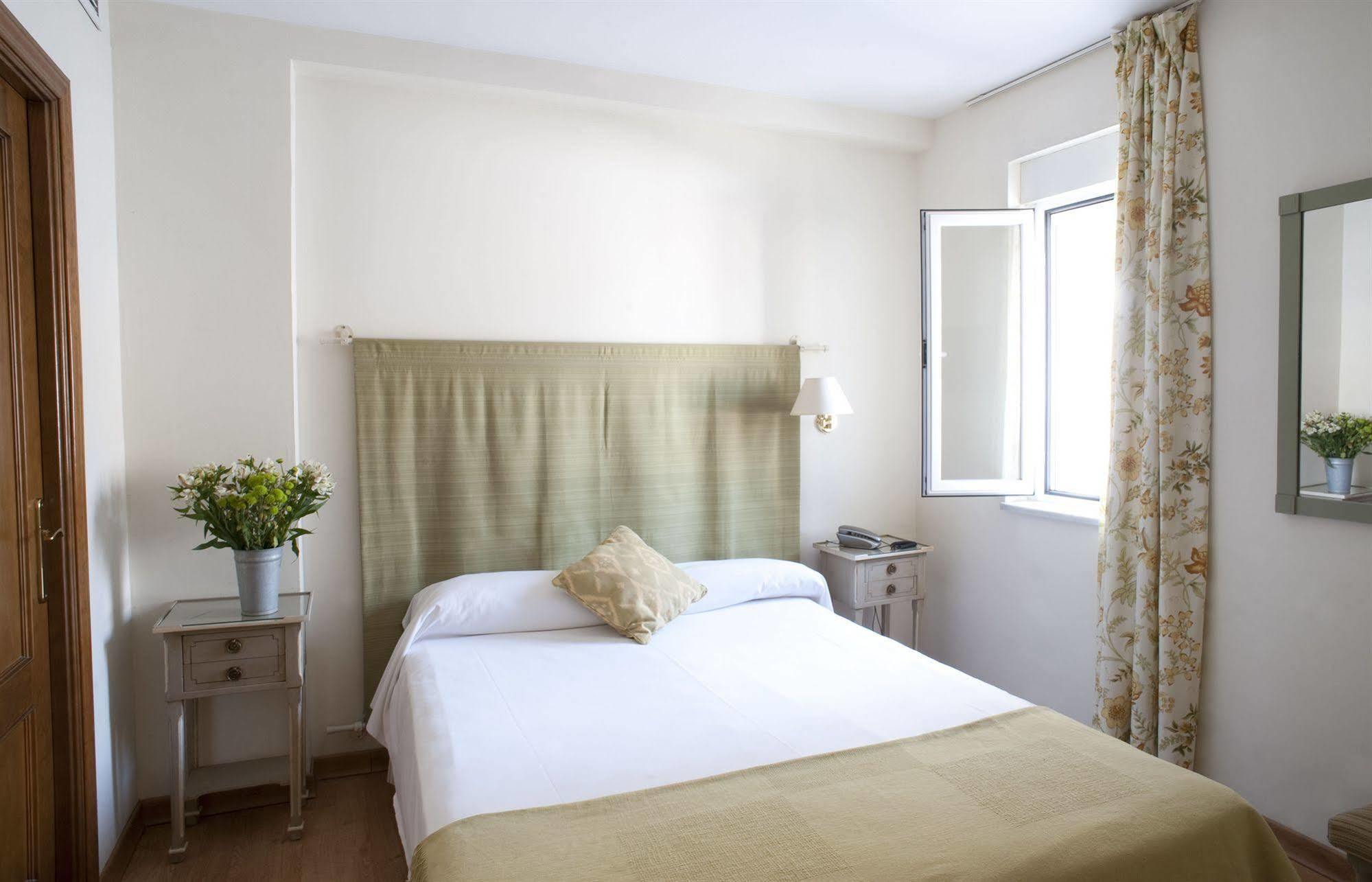 Hotel Alcantara Seville