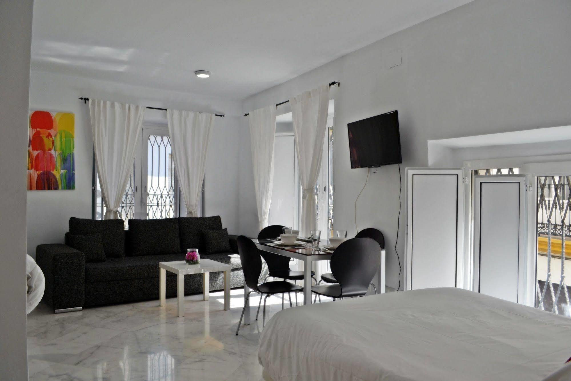 Reservarloen Casa Del Museo Apartamento Sevilla