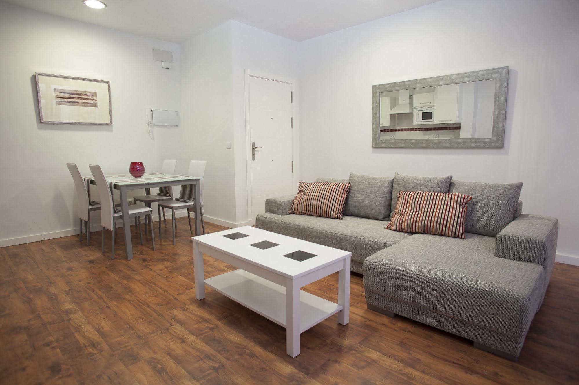 Terrazas De La Catedral Apartment Seville