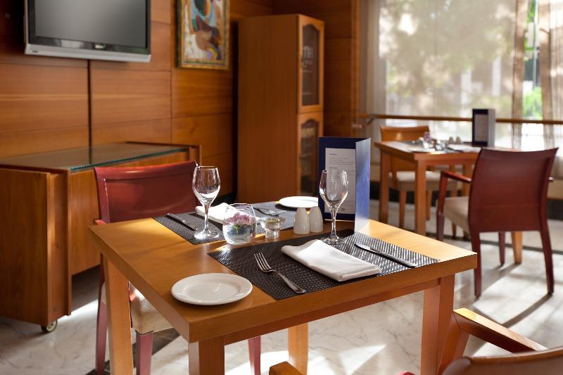 Occidental Viapol Hotel