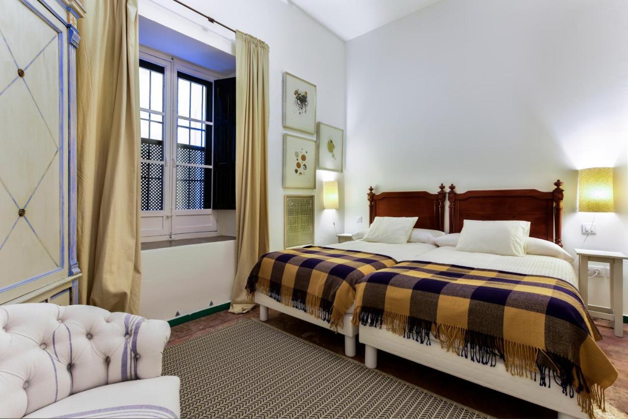 Genteel Corral Del Rey Apartment Seville