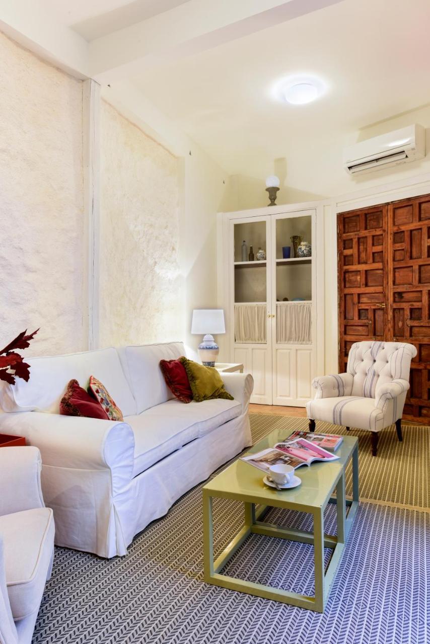 Genteel Corral Del Rey Apartment Seville