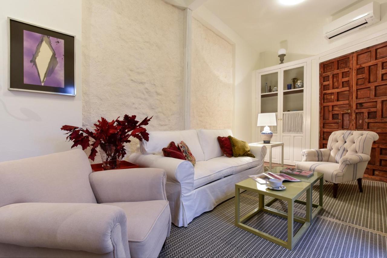 Genteel Corral Del Rey Apartment