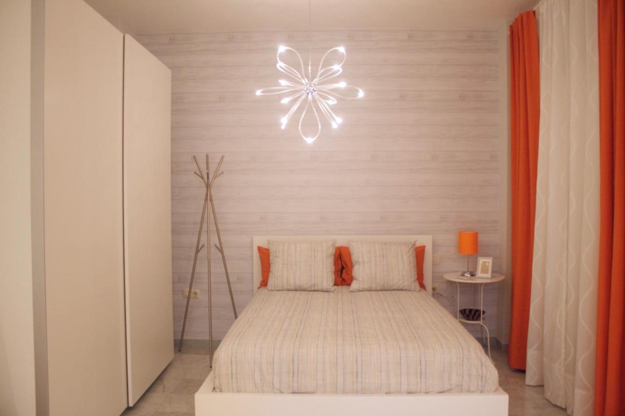 Fantastico Estudio En Centro Ciudad - Conde De Ibarra 11/13- Sevilla