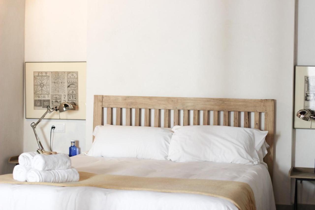 Oak & Sandstone - Space Maison Seville